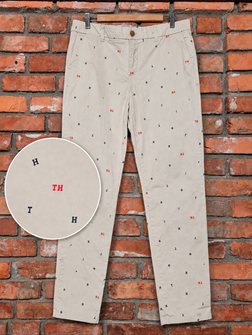 Tommy Hilfiger Size 12 TH Monogram Slimming Stretch Chino Pants Beige
